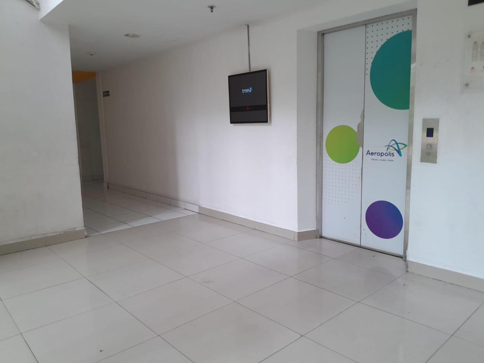 Smart Inn Aeropolis Airport Soekarno Hatta Tangerang Exteriér fotografie